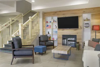 Photo 4 - Country Inn & Suites by Radisson, Tampa Airport North, FL