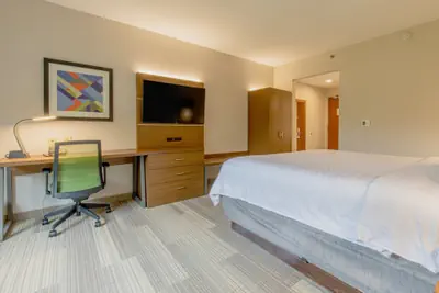 Photo 5 - Holiday Inn Express Johnson City by IHG