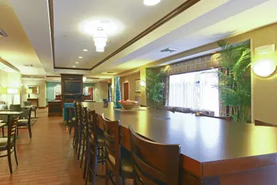 Photo 4 - Hampton Inn North Brunswick / New Brunswick