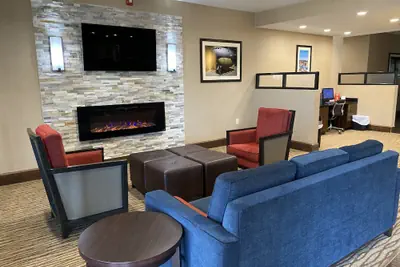 Photo 2 - Comfort Suites Byron Warner Robins