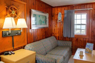 Photo 5 - Seahorse Inn and Cottages