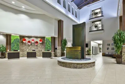 Photo 5 - Embassy Suites Columbus-Airport