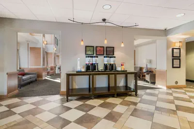 Photo 5 - Hampton Inn & Suites Plattsburgh