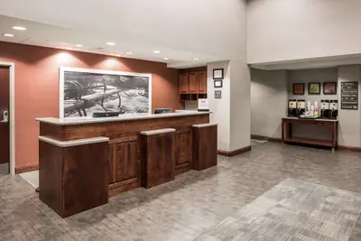 Photo 3 - Hampton Inn Branson - Branson Hills