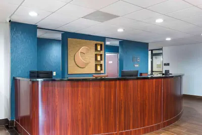 Photo 3 - Comfort Suites Atlanta Airport