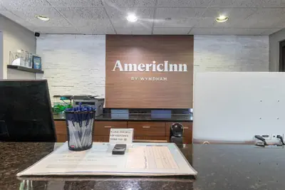 Photo 4 - AmericInn by Wyndham Green Bay East
