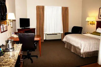 Photo 5 - Candlewood Suites Columbus Fort Benning by IHG