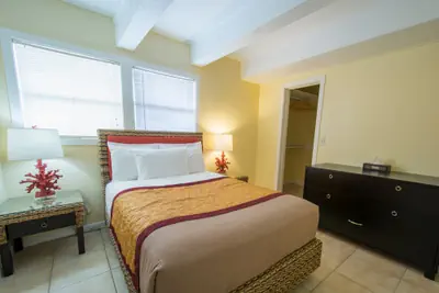 Photo 5 - The Royal Inn Beach Hotel Hutchinson Island