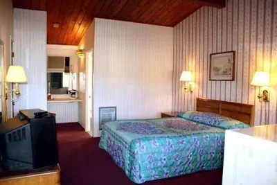 Photo 4 - Travelodge by Wyndham Ukiah