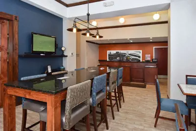 Photo 4 - Hampton Inn Alexander City
