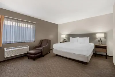 Photo 2 - Comfort Inn Cockatoo near LAX Airport