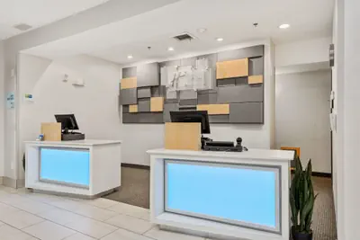 Photo 5 - Holiday Inn Express Hotel and Suites West Valley by IHG