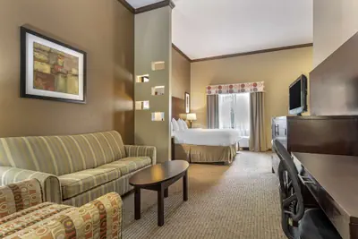 Photo 2 - Best Western Plus Texoma Hotel & Suites