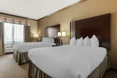 Photo 5 - Best Western Plus Texoma Hotel & Suites