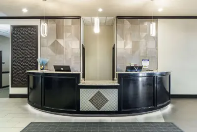 Photo 4 - Best Western Plus Texoma Hotel & Suites