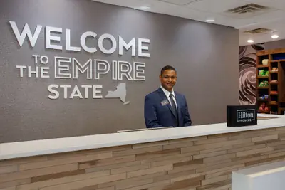 Photo 5 - Hampton Inn & Suites Yonkers