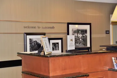Photo 4 - Hampton Inn Macomb
