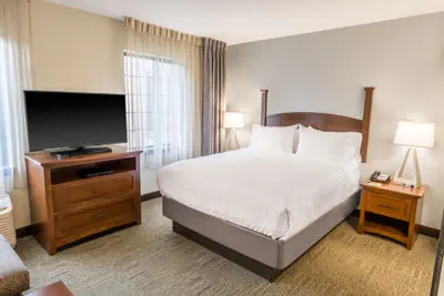 Photo 5 - Staybridge Suites Kansas City - Independence by IHG