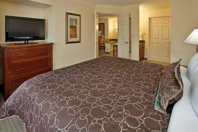 Photo 3 - Staybridge Suites Kansas City - Independence by IHG