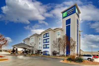 Photo 2 - Holiday Inn Express & Suites Ardmore by IHG