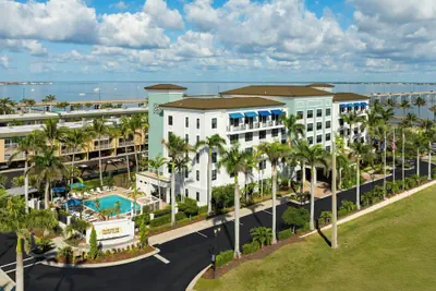 Photo 2 - Four Points by Sheraton Punta Gorda Harborside