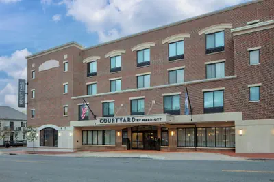 Photo 2 - Courtyard by Marriott Fredericksburg Historic District