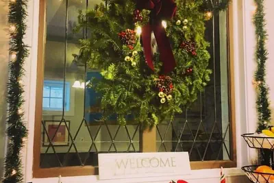 Photo 4 - Crescent Suites Hotel