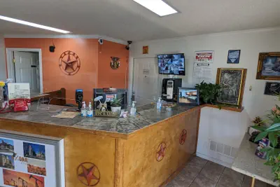 Photo 3 - Hillcrest Inn & Suites