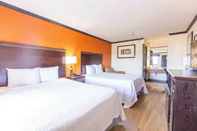 Photo 5 - Days Inn by Wyndham Oklahoma City/Moore