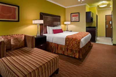 Photo 5 - Best Western Plus Christopher Inn & Suites