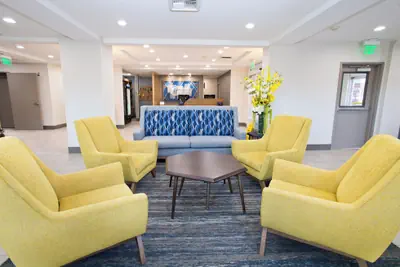 Photo 5 - Holiday Inn Express & Suites Sacramento NE Cal Expo by IHG