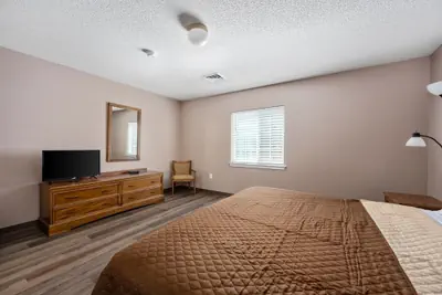 Photo 4 - Affordable Suites Greenville