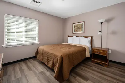 Photo 5 - Affordable Suites Greenville
