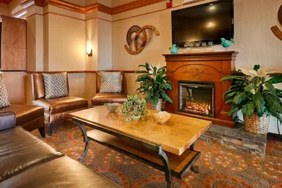 Photo 4 - Best Western Plus Pontoon Beach