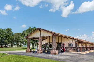 Photo 2 - Americas Best Value Inn Chanute