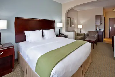 Photo 4 - Holiday Inn Express Hotel & Suites Pittsburg by IHG