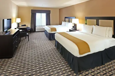 Photo 4 - Holiday Inn Express & Suites Paris, Texas by IHG