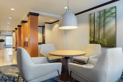 Photo 5 - Fairfield Inn & Suites by Marriott Rockford