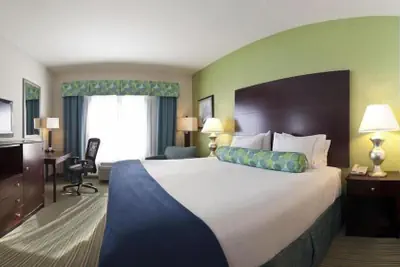 Photo 5 - Holiday Inn Express Hotel & Suites Graham by IHG