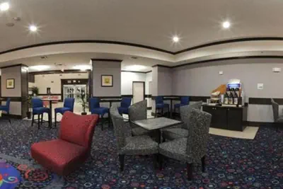 Photo 4 - Holiday Inn Express Hotel & Suites Graham by IHG