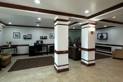 Photo 4 - Sleep Inn & Suites Manchester near Arnold AFB
