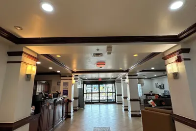 Photo 5 - Sleep Inn & Suites Manchester near Arnold AFB