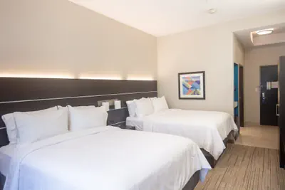 Photo 4 - Holiday Inn Express Hotel & Suites BEAUMONT NW by IHG
