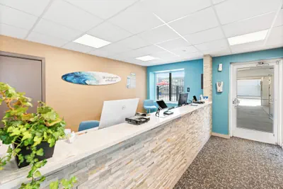 Photo 3 - Tropicana Motel
