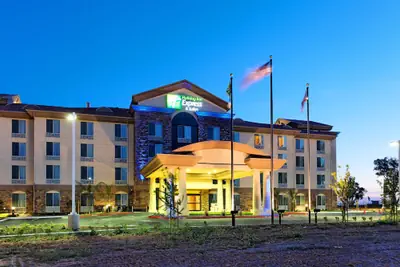 Photo 2 - Holiday Inn Express Hotel & Suites FRESNO NORTHWEST-HERNDON by IHG