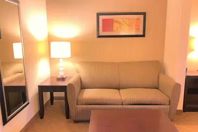 Photo 5 - Holiday Inn Express Hotel & Suites FRESNO NORTHWEST-HERNDON by IHG