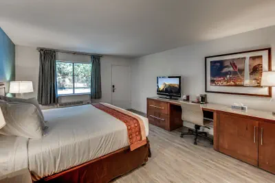 Photo 5 - Angels Inn