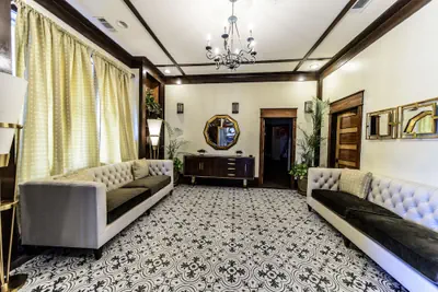 Photo 3 - Hotel DeFuniak