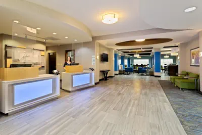 Photo 3 - Holiday Inn Express Hotel & Suites Largo-Clearwater by IHG