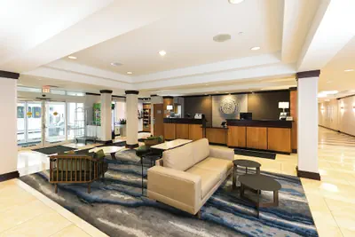 Photo 2 - Fairfield Inn & Suites by Marriott Milwaukee Airport